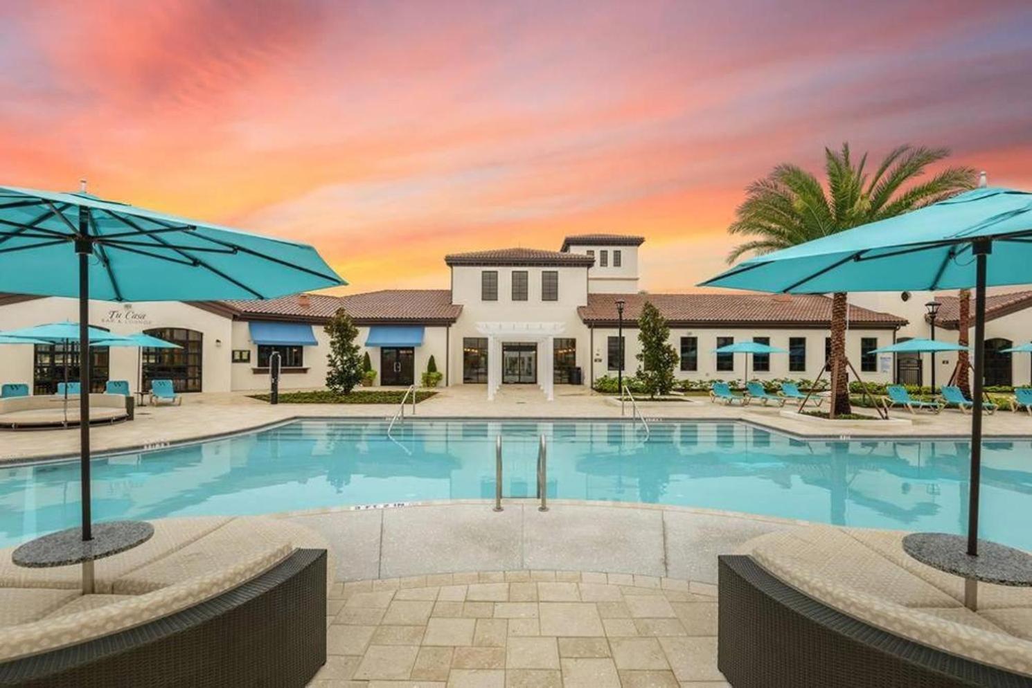 Beautiful Townhome Wprivate Pool 7 Mi To Disney Kissimmee Exteriör bild