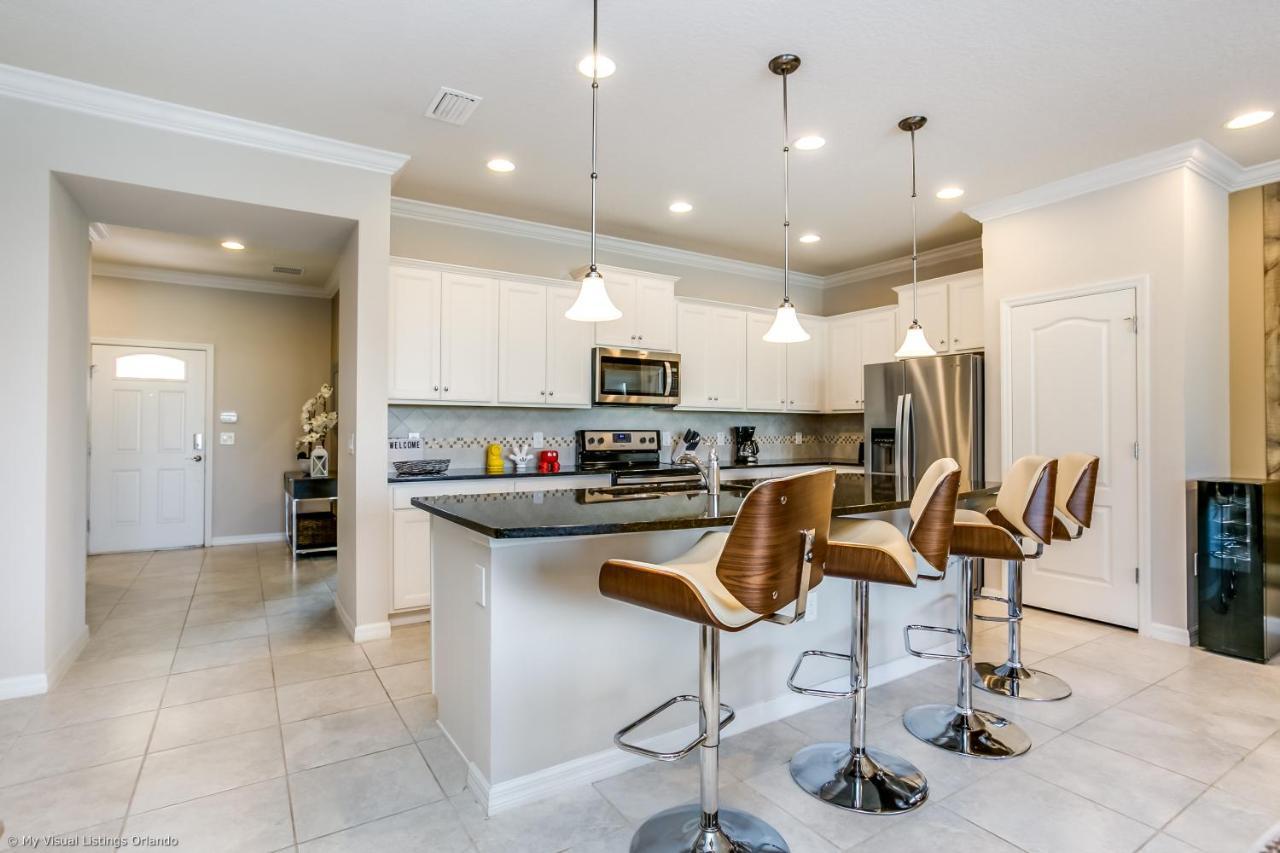 Beautiful Townhome Wprivate Pool 7 Mi To Disney Kissimmee Exteriör bild